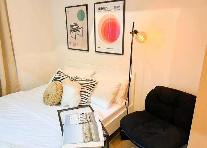 Prime Bgc 1br Near Grand Hyatt & Malls #upt215e * Manila