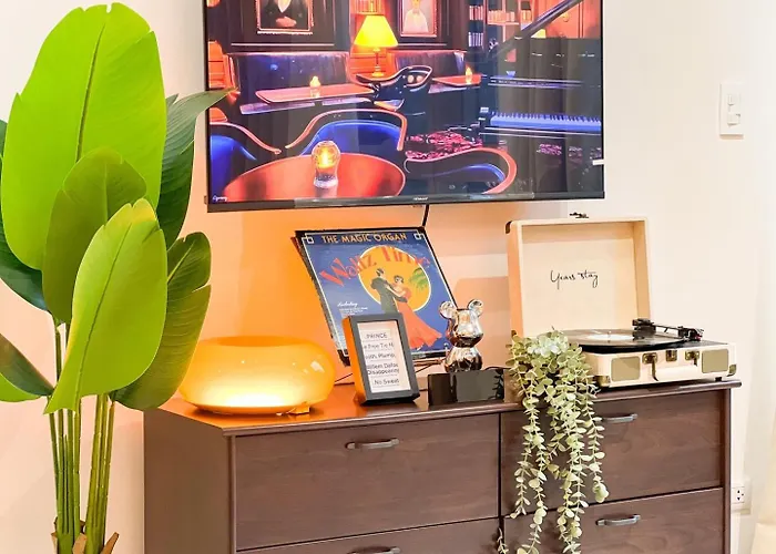 Holiday home Prime Bgc 1br Near Grand Hyatt & Malls #upt215e