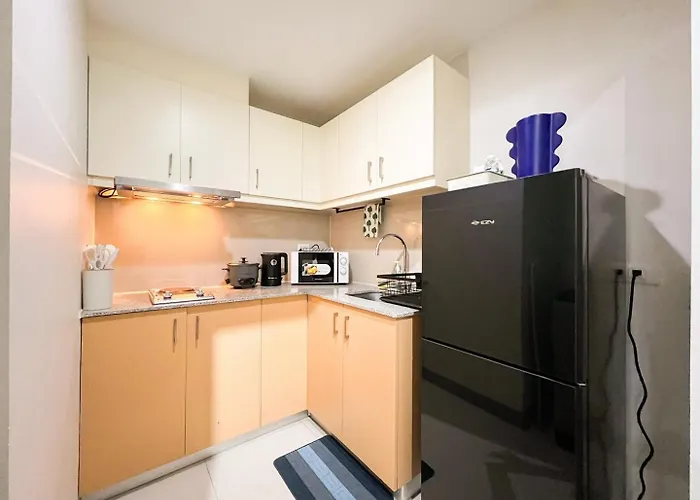 Holiday home Prime Bgc 1br Near Grand Hyatt & Malls #upt215e *