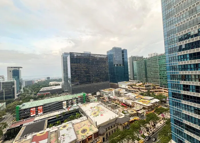 Prime Bgc 1br Near Grand Hyatt & Malls #upt215e Holiday home Manila